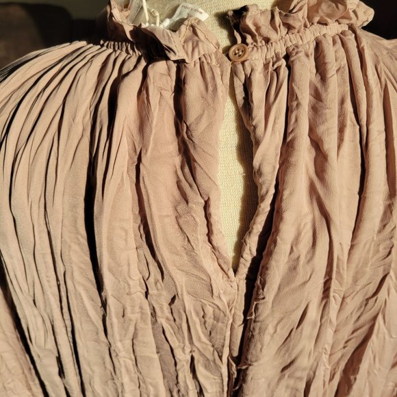 Love Riche Dress Beige Maxi Ruffle Poet Sleeves Cowl Neck Napa Valley Womans - Picture 10 of 16